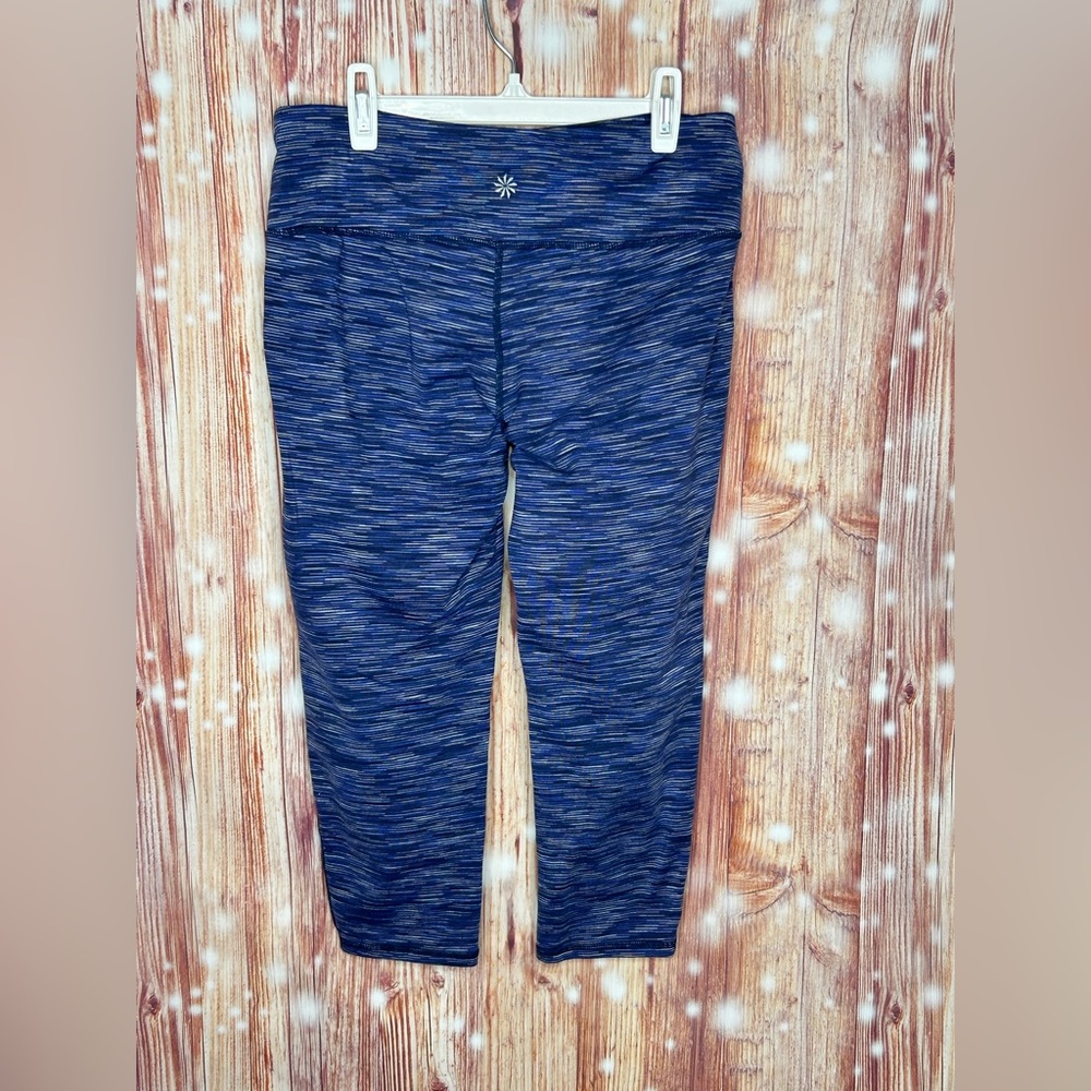 Athleta Capri Leggings Size Medium Blue Stripes Stash Pocket Activewear
